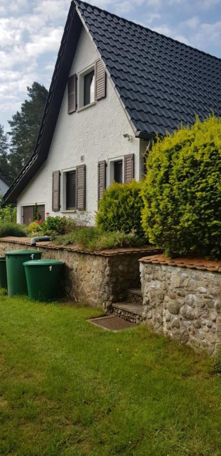 Gemuetliches Ferienhaus In Seenaehe Sewekow Eksteriør billede
